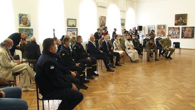 "Проти Голіафа": у Черкасах відкрили виставку, присвячену боротьбі з тоталітаризмом "Проти Голіафа": у Черкасах відкрили виставку, присвячену боротьбі з тоталітаризмом