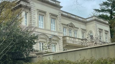 ФБР конфіскувало низку творів мистецтва російського олігарха Олега Дерипаски ФБР конфіскувало низку творів мистецтва російського олігарха Олега Дерипаски