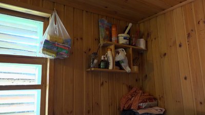 Залишилися без будинку: подружжя пенсіонерів з Количівки три місяці живуть у лазні Залишилися без будинку: подружжя пенсіонерів з Количівки три місяці живуть у лазні