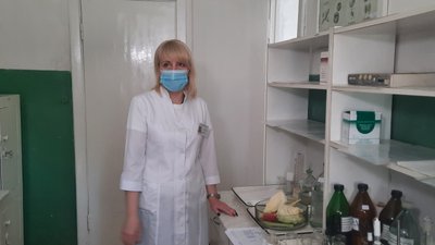 У Кропивницькому на ринку "Колгоспний" овочі та полуницю перевірили на вміст нітратів У Кропивницькому на ринку "Колгоспний" овочі та полуницю перевірили на вміст нітратів