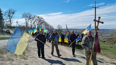 На Тернопільщині попрощалися з бійцем Іваном Синишиним