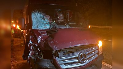 Пошкоджене авто внаслідок аварії