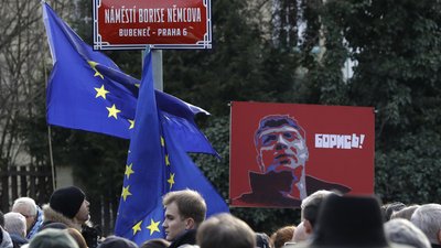 За Нємцовим перед смертю стежили ті самі ФСБшники, які потім отруїли Навального – розслідування