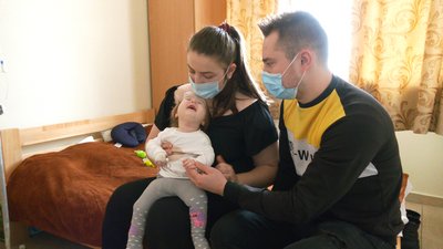 "Дитина хоче жити". На Франківщині у 7-місячної дівчинки діагностували рідкісне захворювання "Дитина хоче жити". На Франківщині у 7-місячної дівчинки діагностували рідкісне захворювання