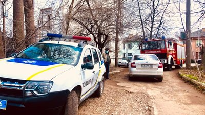 Погрожував самогубством. Поліцейські затримали чоловіка, який вбив франківця Погрожував самогубством. Поліцейські затримали чоловіка, який вбив франківця
