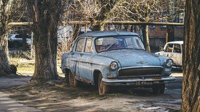 Автівка у одному із миколаївських дворів