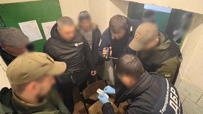 Інспектор Київського СІЗО продавав канабіс арештантам