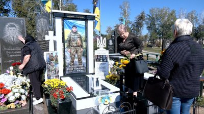 Могила Юрія Заболотного
