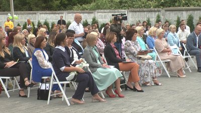 32 учні та 36 педагогів Хмельницького отримали персональні стипендії. 32 учні та 36 педагогів Хмельницького отримали персональні стипендії.