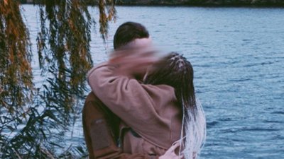"Все нормально, нас гатять. Кохана, тримайся": історія дружини оборонця "Азовсталі" "Все нормально, нас гатять. Кохана, тримайся": історія дружини оборонця "Азовсталі"