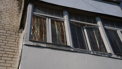 Вибиті вікна у будинку в Рівному Вибиті вікна у будинку в Рівному