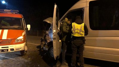 Прикарпатські правоохоронці розшукують винуватця ДТП Прикарпатські правоохоронці розшукують винуватця ДТП