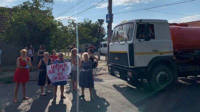 В Одесі вантажівка збила 10-річного хлопчика, жителі перекрили дорогу