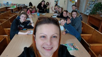 "Кожна сім'я — це розповідь про біль": вінничанка Вікторія Чешківська про волонтерство, Ірпінь та допомогу переселенцям "Кожна сім'я — це розповідь про біль": вінничанка Вікторія Чешківська про волонтерство, Ірпінь та допомогу переселенцям