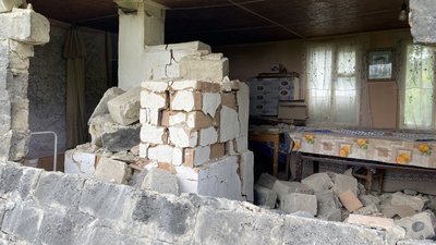 "Він би не вижив": наслідку удару БпЛА 6 травня по приватному будинку на Полтавщині "Він би не вижив": наслідку удару БпЛА 6 травня по приватному будинку на Полтавщині