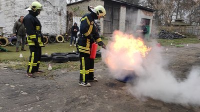 Школа безпеки: діти на Волині опановують навики з порятунку життя Школа безпеки: діти на Волині опановують навики з порятунку життя