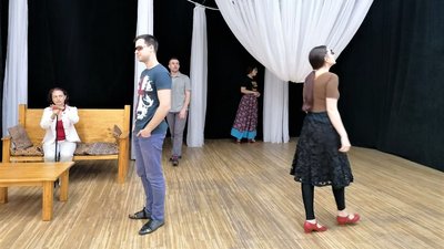 На підтримку Херсона. Актори кропивницького театру взяли участь у фестивалі "Мельпомена Таврії"