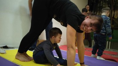 Йога для дітей з синдромом Дауна Йога для дітей з синдромом Дауна