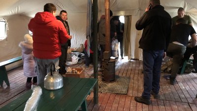 Водохреще у Чернігові: як це відбувалось на пляжі "Золотий берег" Водохреще у Чернігові: як це відбувалось на пляжі "Золотий берег"