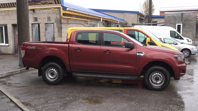 Авто для ЗСУ передали у Черкасах Авто для ЗСУ передали у Черкасах