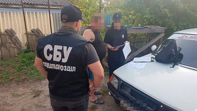 Працівника виправної колонії на Миколаївщині підозрюють у продажі наркотиків ув'язненим