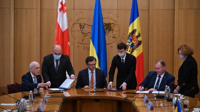 Україна, Грузія і Молдова вперше прилетять у Брюссель у форматі "Асоційованого тріо"