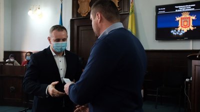 “Влада ставить трьох директорів на одне підприємство”. Інтерв’ю з депутатом від опозиції в Чернівцях “Влада ставить трьох директорів на одне підприємство”. Інтерв’ю з депутатом від опозиції в Чернівцях