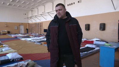 Вивозили сім'ї з-під обстрілів. Історія переселенців з Харкова та Сум, які переїхали у Франківськ Вивозили сім'ї з-під обстрілів. Історія переселенців з Харкова та Сум, які переїхали у Франківськ