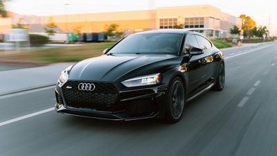 Автомобіль