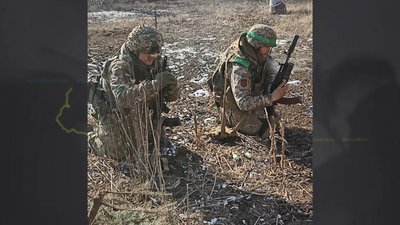 "У Бахмуті кожен момент здається останнім" – прикордонник Павло на позивний "Тєлік" "У Бахмуті кожен момент здається останнім" – прикордонник Павло на позивний "Тєлік"