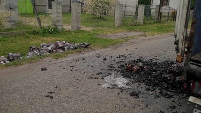 У вантажівці загорілося дерв'яне вугілля У вантажівці загорілося дерв'яне вугілля