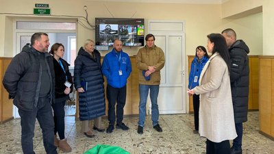 12 родин переселенців з Донеччини знайшли прихисток у селі Стройне на Закарпатті 12 родин переселенців з Донеччини знайшли прихисток у селі Стройне на Закарпатті