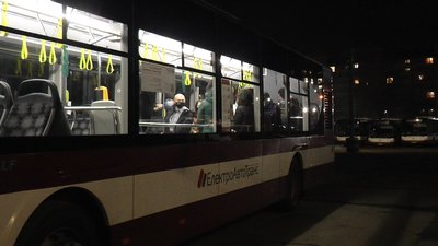 У франківській маршрутці організували показ документальної стрічки У франківській маршрутці організували показ документальної стрічки