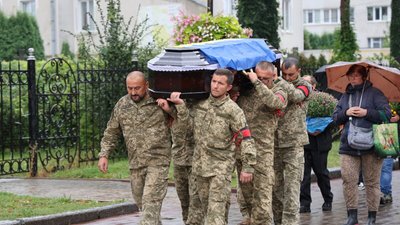 Прощання з військовослужбовцем Юрієм Ковальчуком у Луцьку