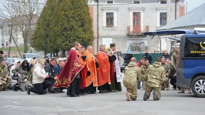 На Тернопільщині попрощалися з двома бійцями