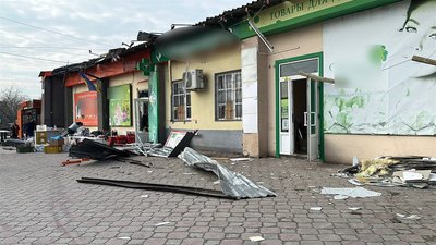 Очевидці про наслідки атаки армії РФ на Кушугум 3 квітня
