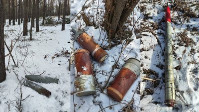 Танкові снаряди, протитанкові міни та гранатометні постріли: розмінування Лиманщини триває Танкові снаряди, протитанкові міни та гранатометні постріли: розмінування Лиманщини триває