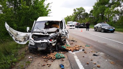 Двоє загинули та один у лікарні: деталі смертельної ДТП на Кіровоградщині Двоє загинули та один у лікарні: деталі смертельної ДТП на Кіровоградщині
