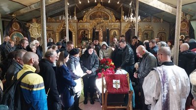 У Сумах попрощалися з військовим Денисом Луценком