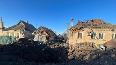 На Донеччині за добу російська армія зруйнувала 19 житлових будинків та коксохімічний завод На Донеччині за добу російська армія зруйнувала 19 житлових будинків та коксохімічний завод