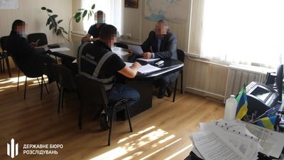 На Запоріжжі будуть судити начальника митного посту Дніпровської митниці На Запоріжжі будуть судити начальника митного посту Дніпровської митниці