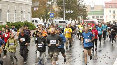 Чернігівці взяли участь у Всеукраїнському забігу на честь загиблих героїв в АТО/ООС