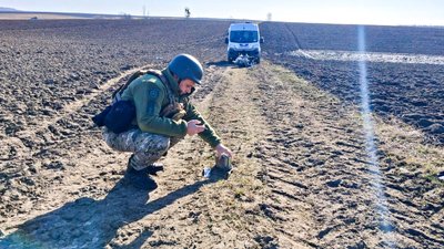 Бойові частини ракет знайшли під час польових робіт на Рівненщині Бойові частини ракет знайшли під час польових робіт на Рівненщині