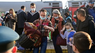 Якщо на цих фото ви впізнали своїх рідних, звертайтесь до контакт-центру Маріуполя Якщо на цих фото ви впізнали своїх рідних, звертайтесь до контакт-центру Маріуполя