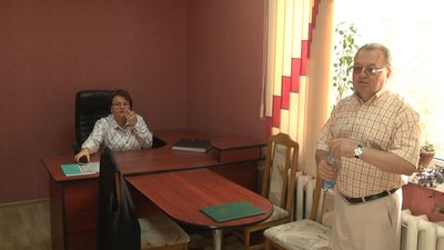 Колективу НРЦ на Волині представили нову керівницю, проти призначення якої мітингували напередодні Колективу НРЦ на Волині представили нову керівницю, проти призначення якої мітингували напередодні