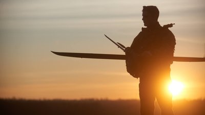 Український військовослужбовець, армія, фронт