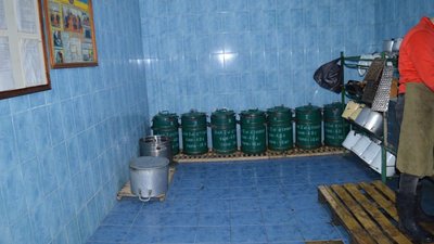 Тухле м'ясо та погані умови проживання: що побачили правозахисники у Чернігівському СІЗО Тухле м'ясо та погані умови проживання: що побачили правозахисники у Чернігівському СІЗО