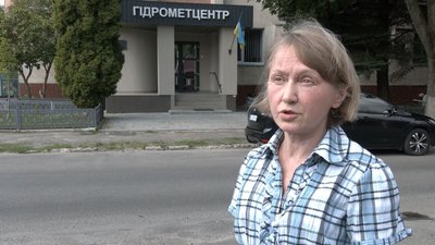 Синоптикиня Леся Пасічник Синоптикиня Леся Пасічник