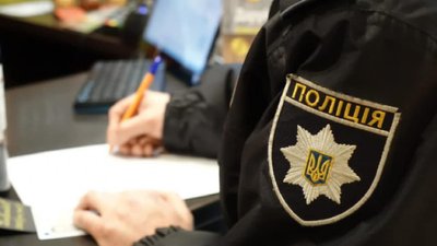Крадіжка шкільних ноутбуків: у Мукачеві затримали чоловіка зі зниклою комп'ютерною технікою