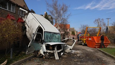 Херсон, обстріли, листопад 2025, авто